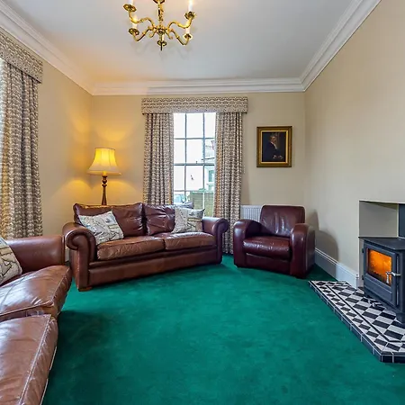 Langford Villa-2